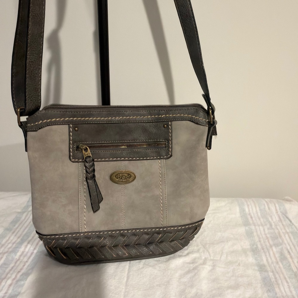 b.o.c. Born Concept Grey Two-Tone Crossbody Bag Woven Trim Messenger Purse - Picture 2 of 7